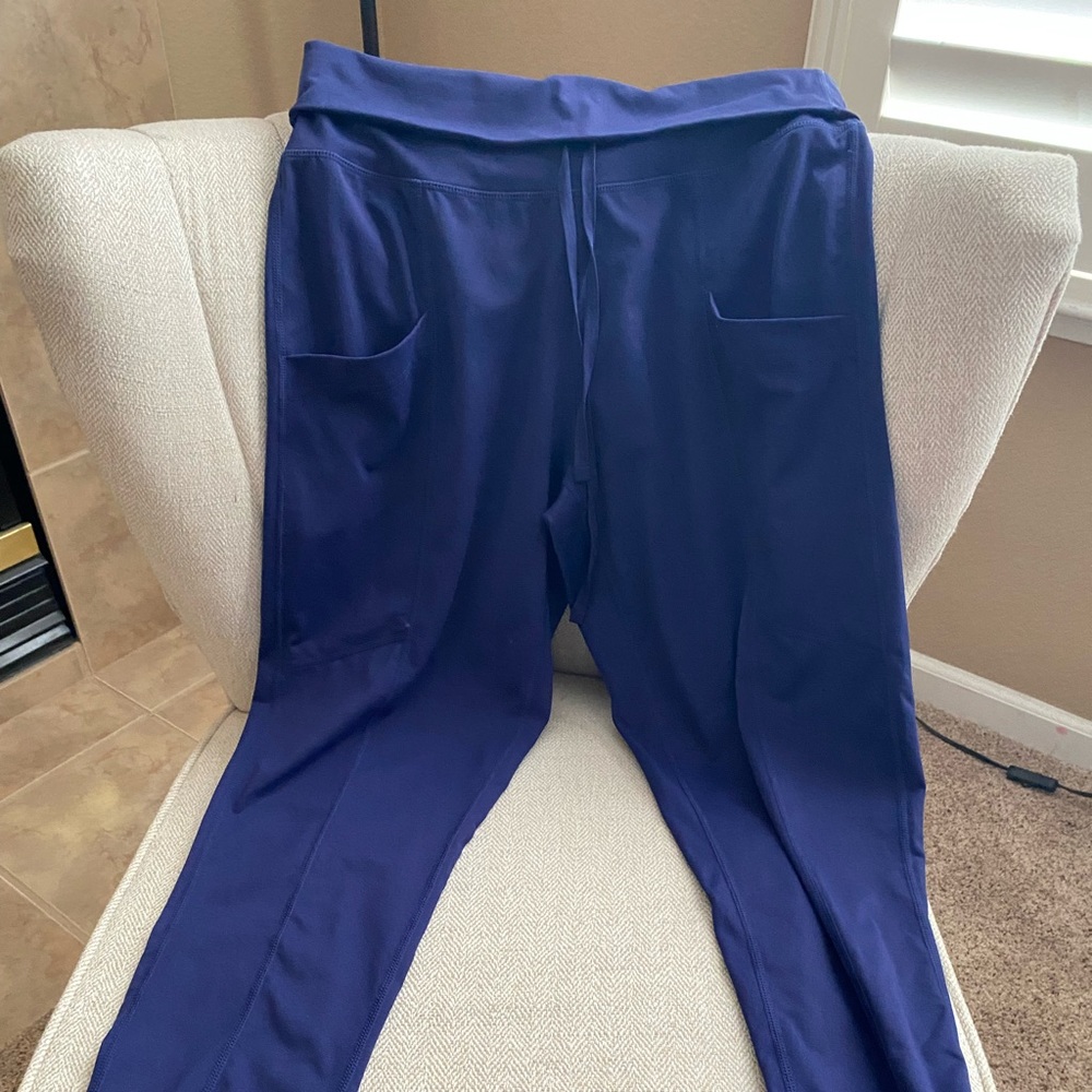 Fabletics Joggers